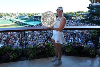 Nosková je wimbledonskou šampionkou. Její táta výpravčí líčí léta bídy, kdy rodina žila u nádraží za pětistovku